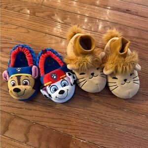 Kids Character Slippers Set - Blue and Tan